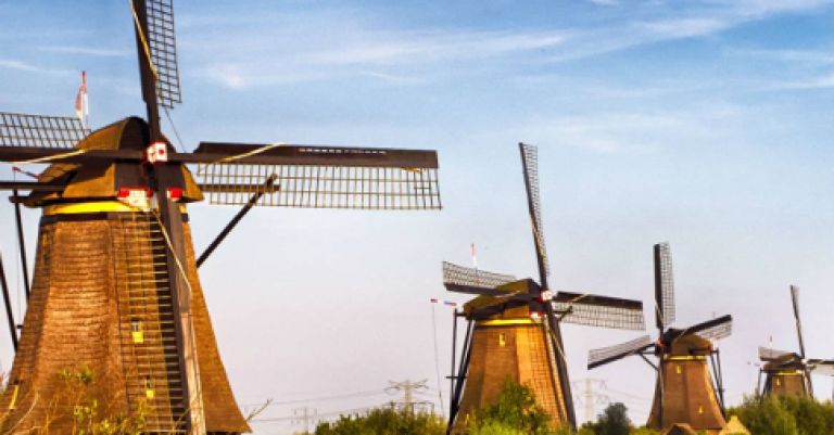 Rotterdam et les moulins de Kinderdijk