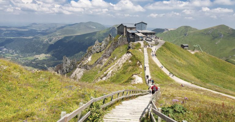 Auvergne - Chaîne des Puys & Parc Vulcania