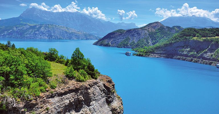 Alpes de Haute Provence - Lac de Serre-Ponçon, la mer à la montagne