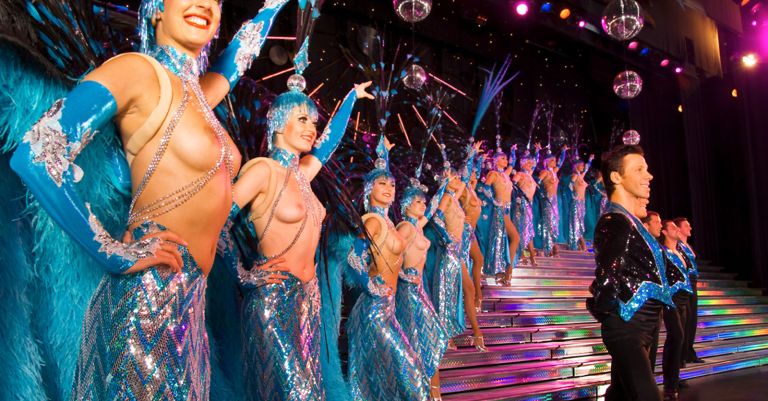 Les plus beaux marchés de Noël d'Alsace & Déjeuner spectacle au Royal palace