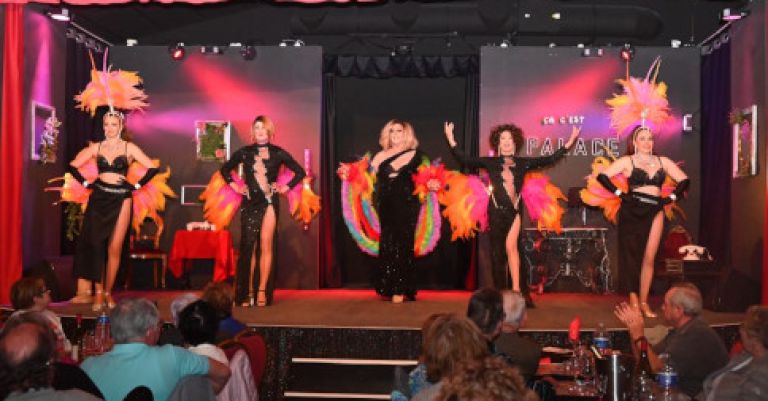  Cabaret 