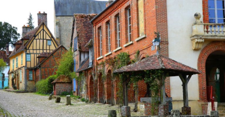 Fête des roses à Gerberoy