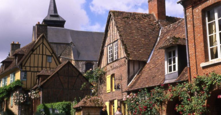Fête des roses à Gerberoy