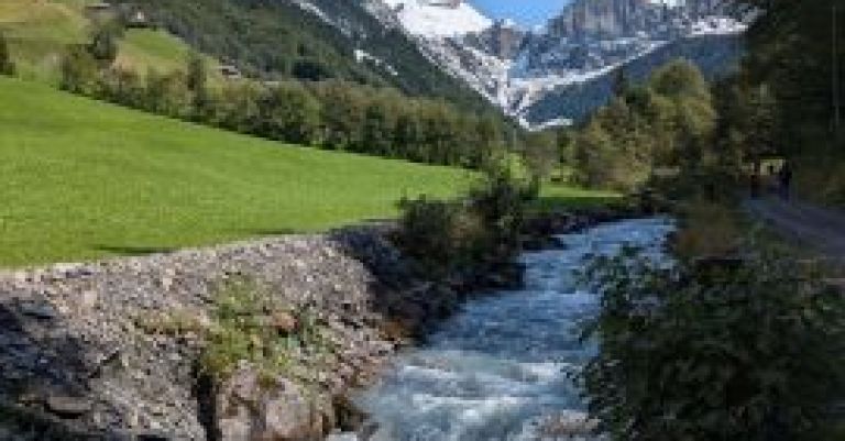 Suisse : du sommet légendaire du Cervin au Bernina Express