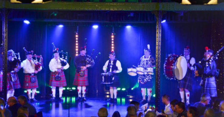 Journée retrouvailles - Déjeuner spectacle au Ptit Baltar