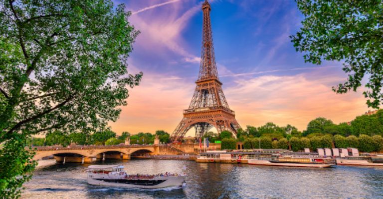 Paris déjeuner à la Tour Eiffel