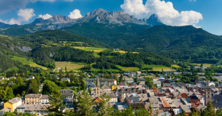 Hautes Alpes : Briançon et le lac de Serre Ponçon